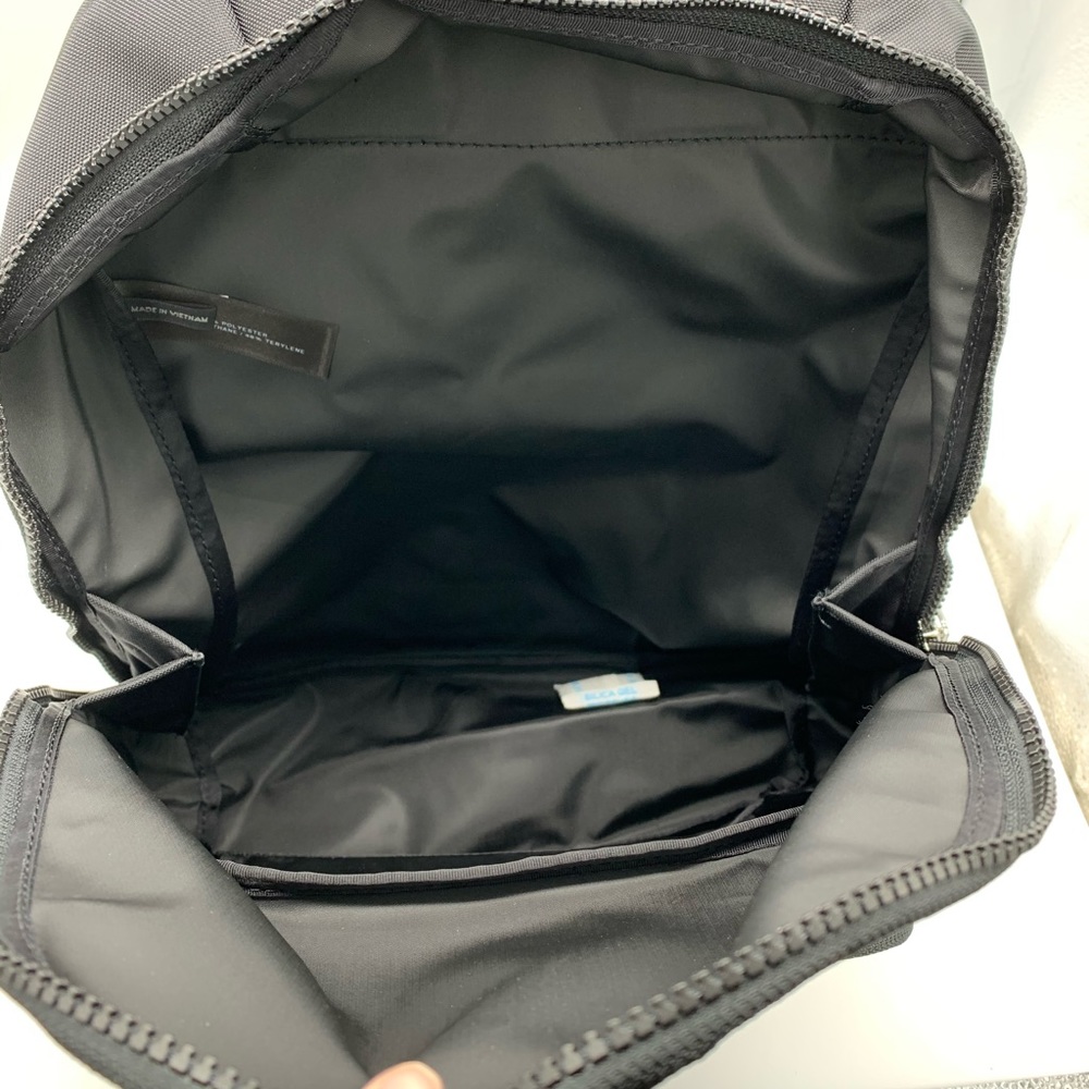 NWT Marc Jacobs Classic Logo Black Back Pack - Picture 2 of 5